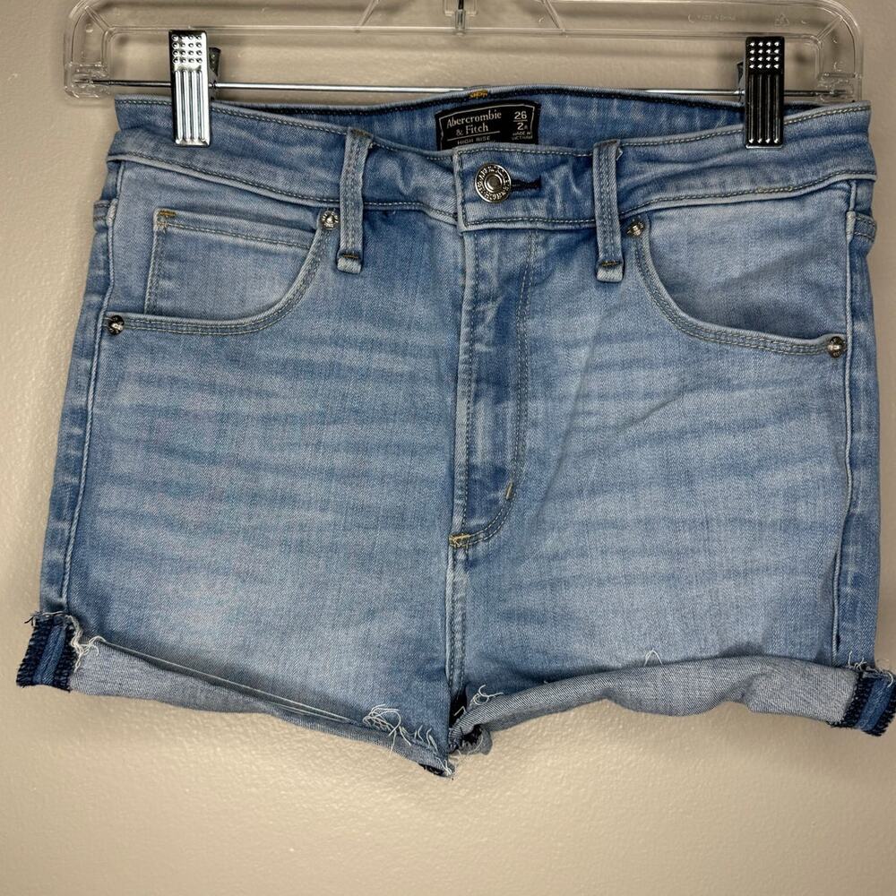 Abercrombie & Fitch Light Wash High Rise Denim Stretch Shorts Size 2/ 26 Waist